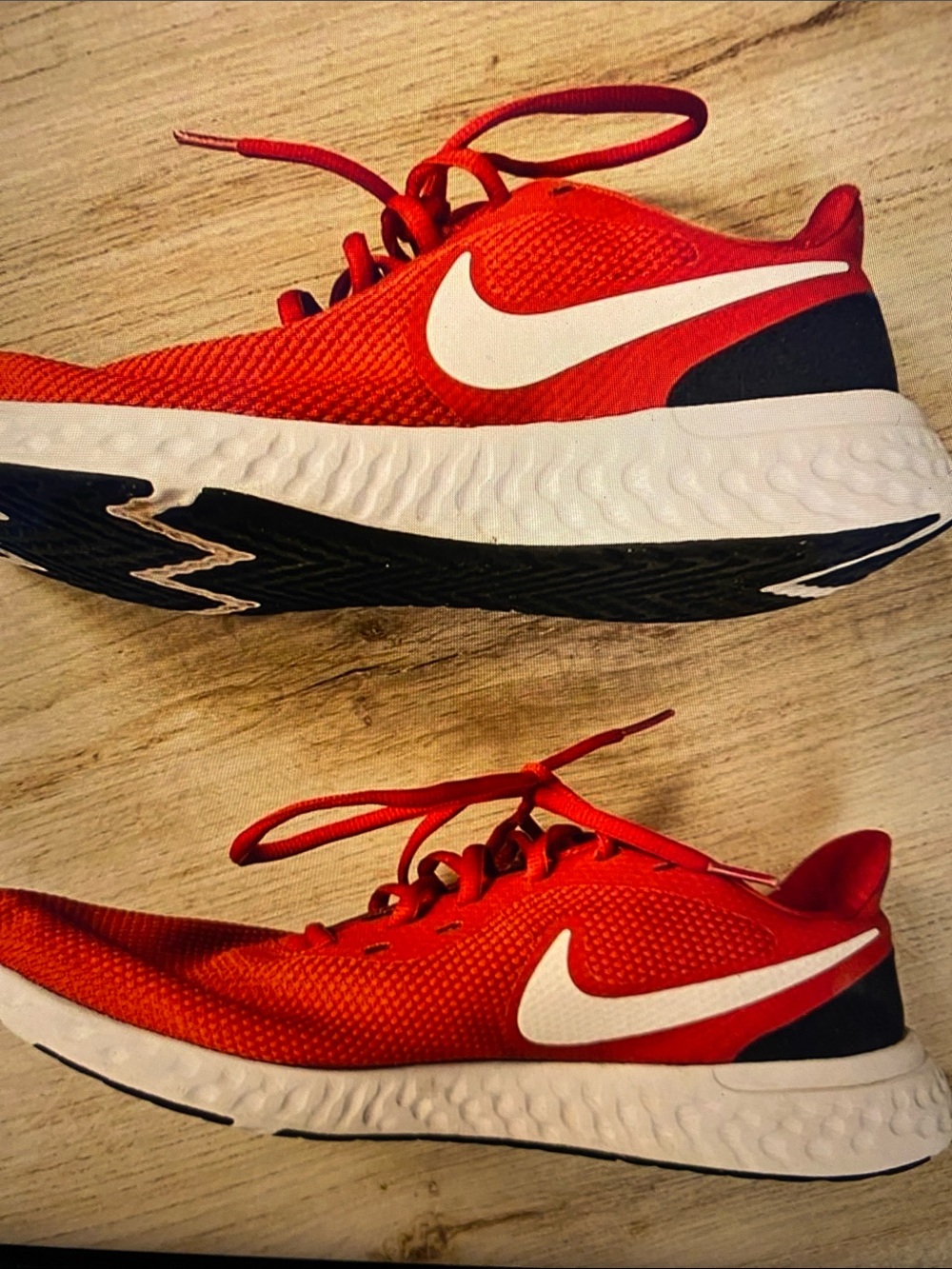 Nike Men's Red and White Running Sneakers